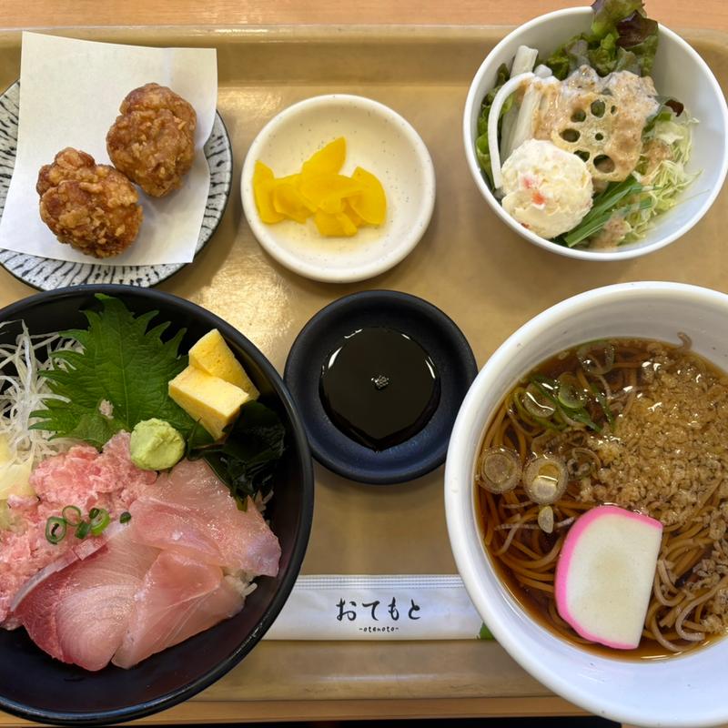 本日の1000円定食(玉浦・海鮮丼 魚がしら)