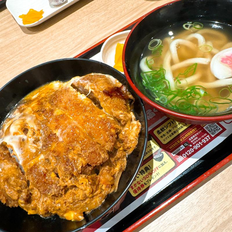 カツとじ丼とミニうどん(資さんうどん南津守店)
