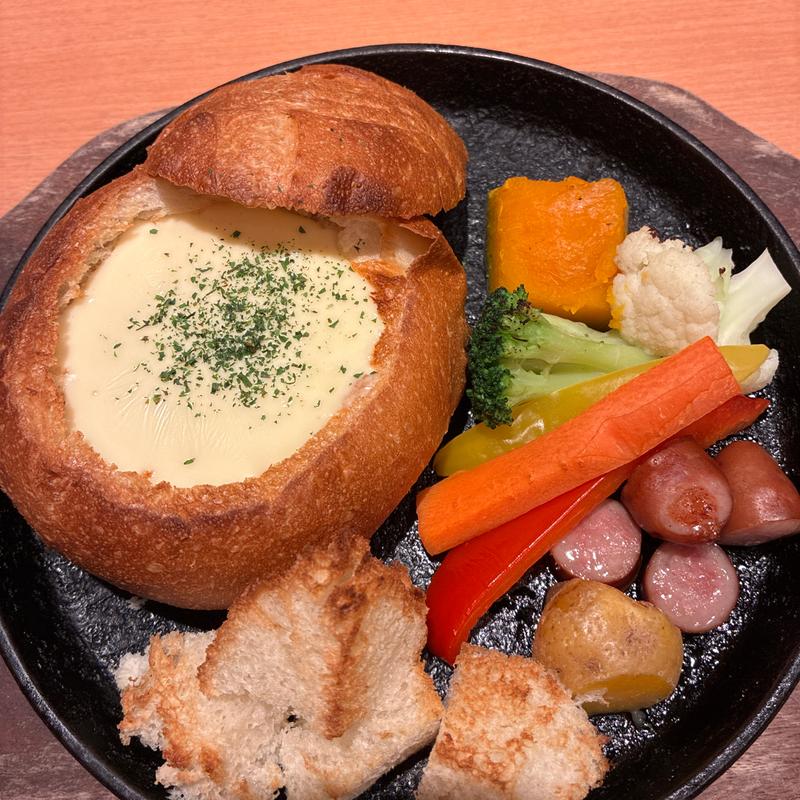 パンdeチーズフォンデュ(ヱビスバー 札幌アピア店 (YEBISU BAR Sapporo Apia))