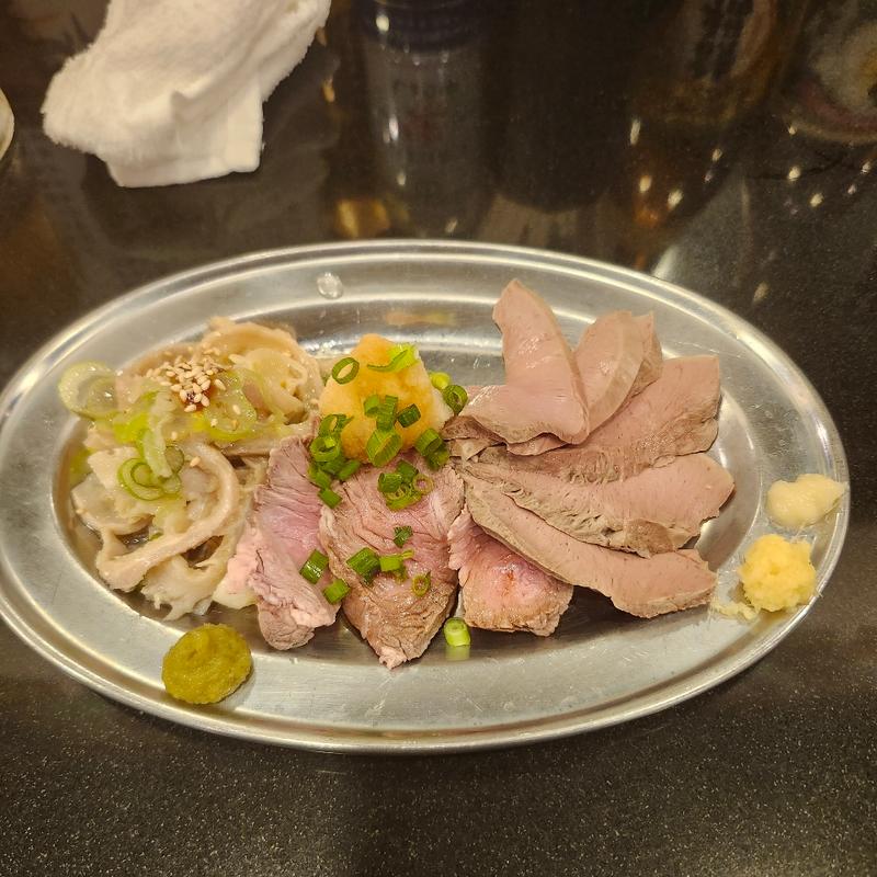 肉刺し三点盛り(筑前屋 久茂地店)
