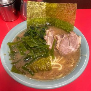 チャーシューメン 中 茎わかめ(横浜家系ラーメン 心家)