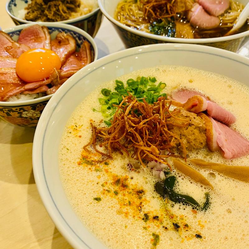 鴨醤油、鴨パイタン、鴨フィレごはん、鴨ほぐし肉ごはん(鴨出汁らーめんダックラーメンエイジ(DUCK RAMEN EIJI))