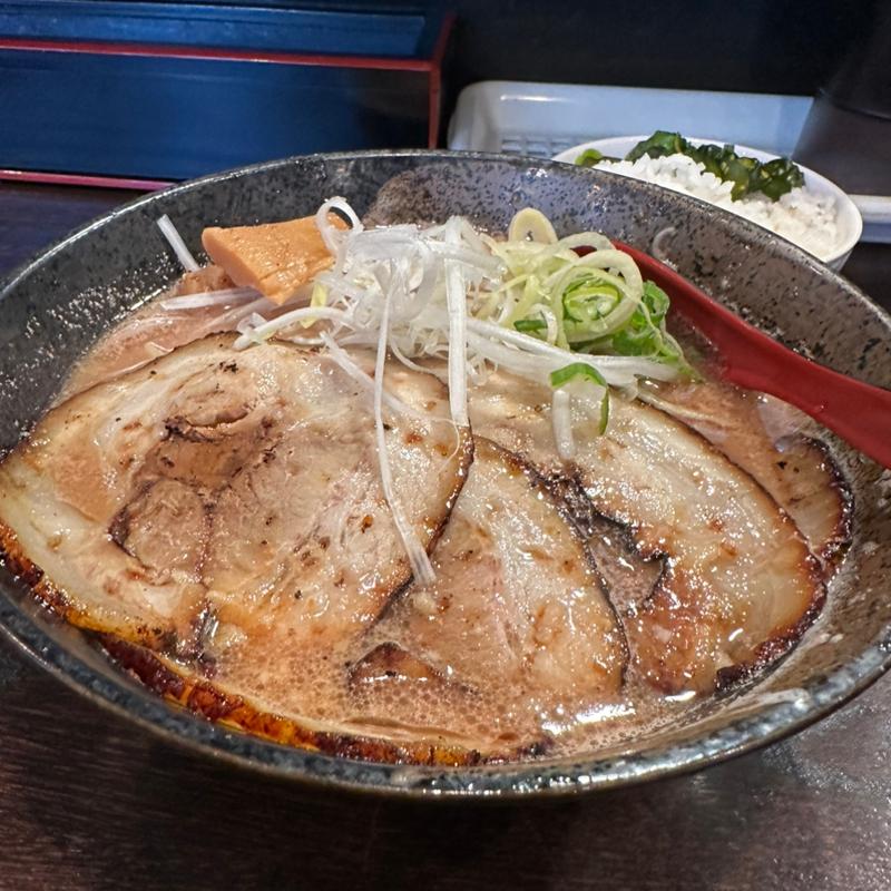 炙りチャーシューメン(麺屋　悟空  )