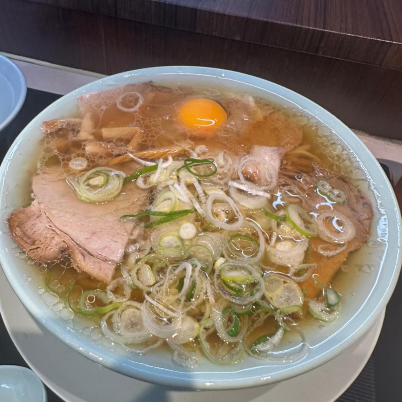 月見中華そば(ニューともちんラーメン 川崎駅前店)