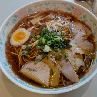 十六番ラーメン