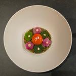 サーモンとズワイガニのユッケ