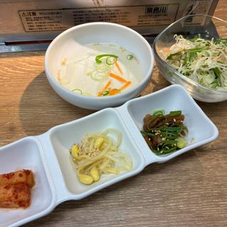 ホルモン焼き定食