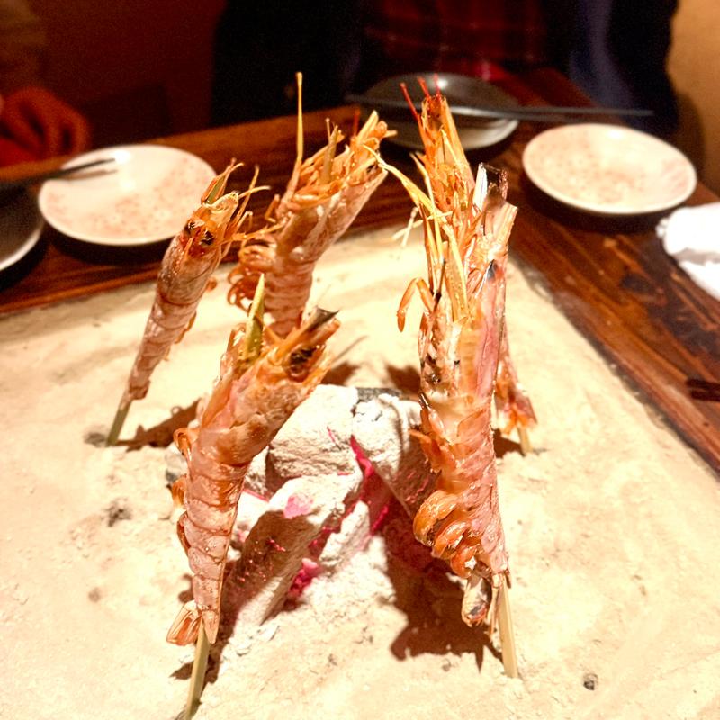 天然海老の原始焼き(炉端焼き 楽華日 大泉邸 海鮮 個室 居酒屋)