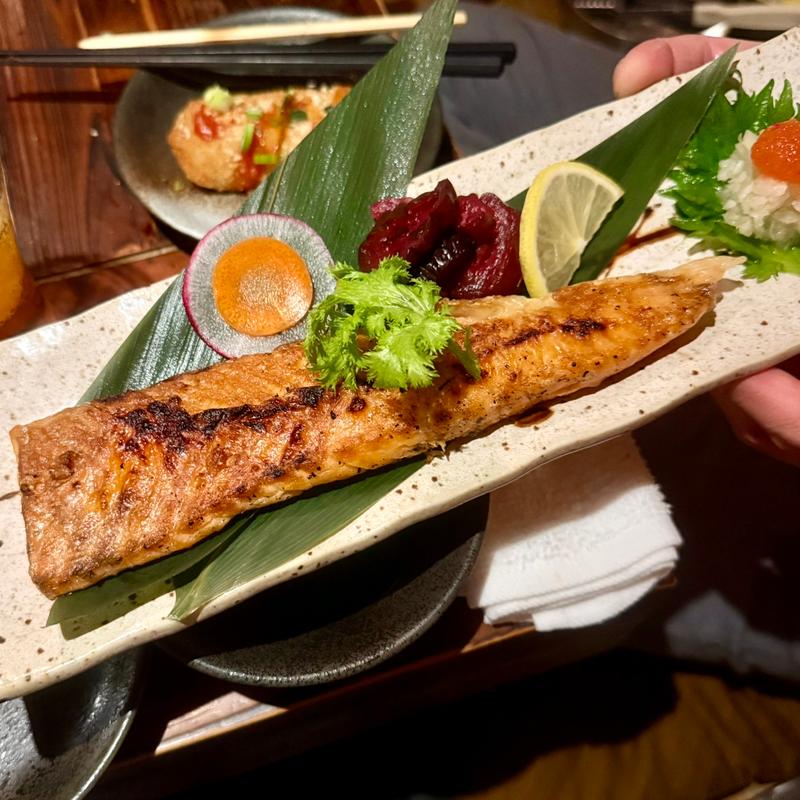 【ノルウェー産】さけのハラス(炉端焼き 楽華日 大泉邸 海鮮 個室 居酒屋)