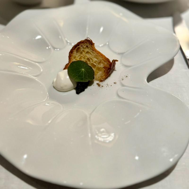 クイニーアマン大塚スタイル キャヴィアオシェトラ美食家風(RISTORANTE OZIO（リストランテ オッツィオ）)