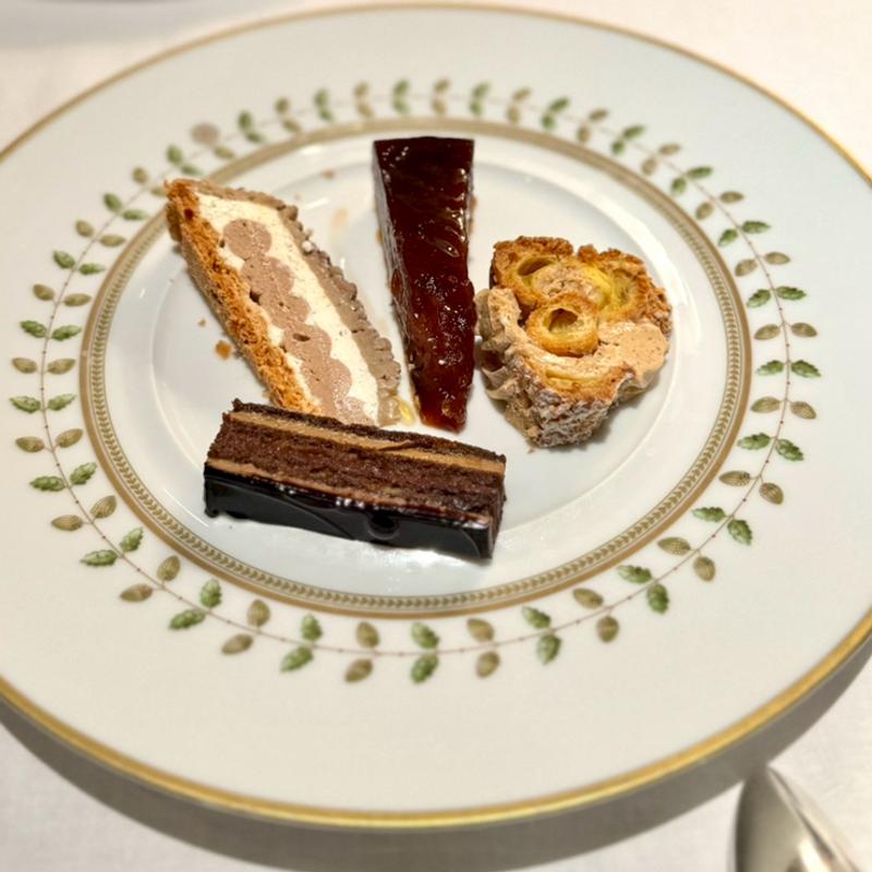 デザートワゴンサービス(RISTORANTE OZIO（リストランテ オッツィオ）)