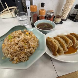 チャーハン&餃子(宝来軒 （ほうらいけん）)