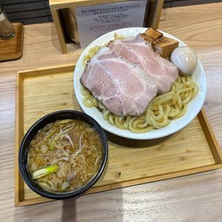 特製背脂ニンニクつけ麺