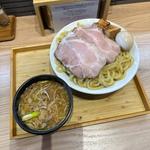 特製背脂ニンニクつけ麺(自家製麺じゃじゃ。)