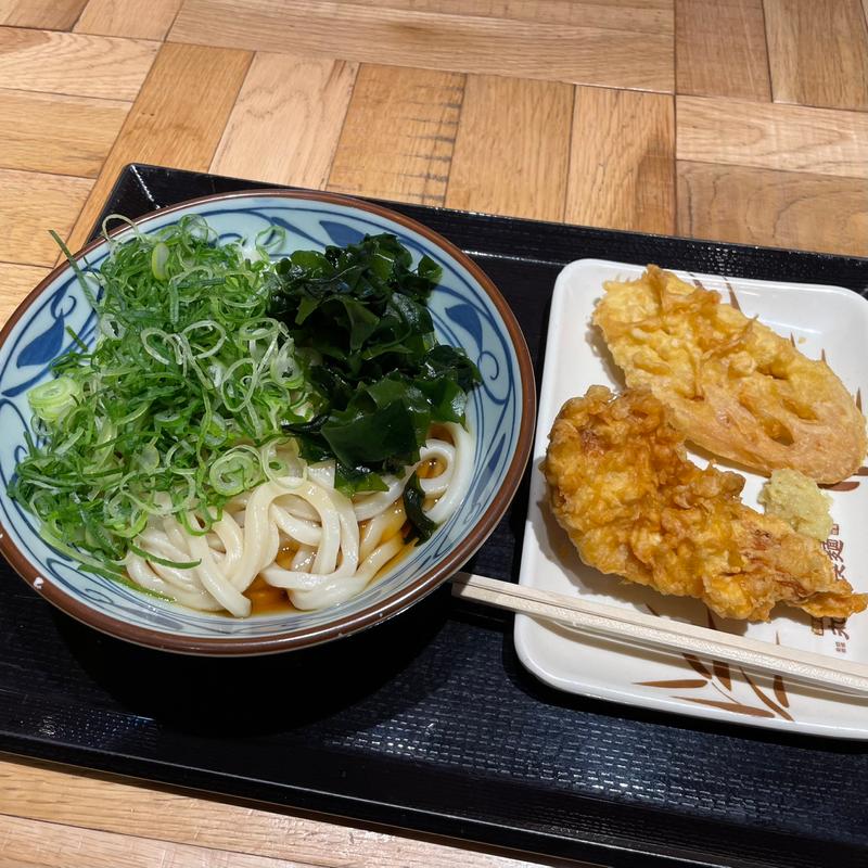 ぶっかけうどん 大、かしわ天、れんこん天(丸亀製麺川崎ルフロン)