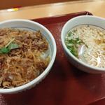 牛すき丼＋小はいからうどん
