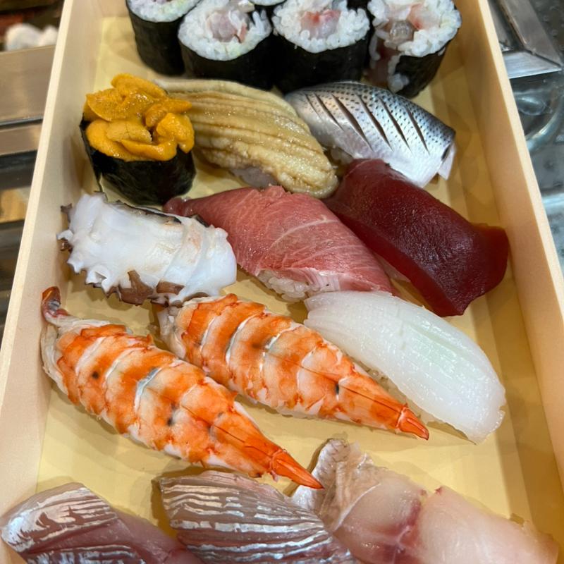 盛り込み一人前(鮨 やま乃)