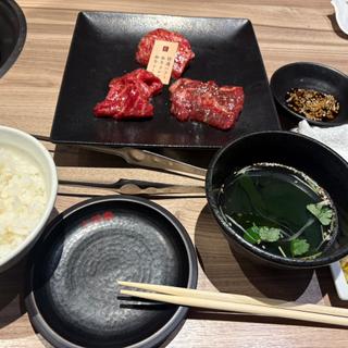 特選ハラミと和牛カルビ・和牛ロース盛合せセット(大将軍 プレナ幕張店)