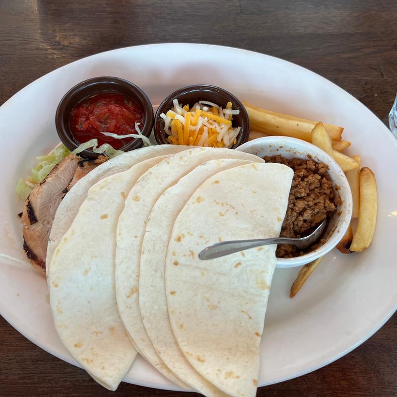 (トニーローマ 幕張WBG店)