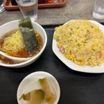 チャーハン（中盛）＋半ラーメン(中華餃子 丸八)