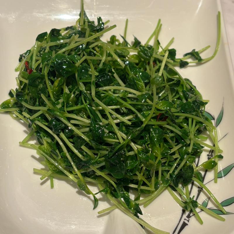 豆苗炒め(中華食堂 一番館 中野サンモール店)