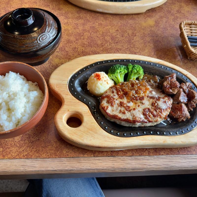 ハンバーグ コロコロステーキセット(びっくりドンキー 半田店)