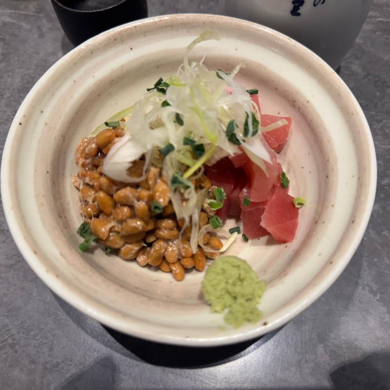 マグロ納豆(酒と飯　たまる食堂)