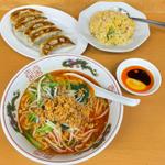 タンタン麺と半チャーハンセットに餃子