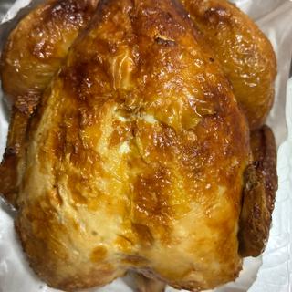 お店で焼いた丸鶏のローストチキン