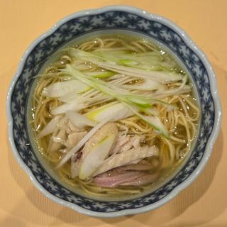 蒸し鶏と白葱のあっさり汁そば