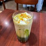 抹茶キャラメルラテ