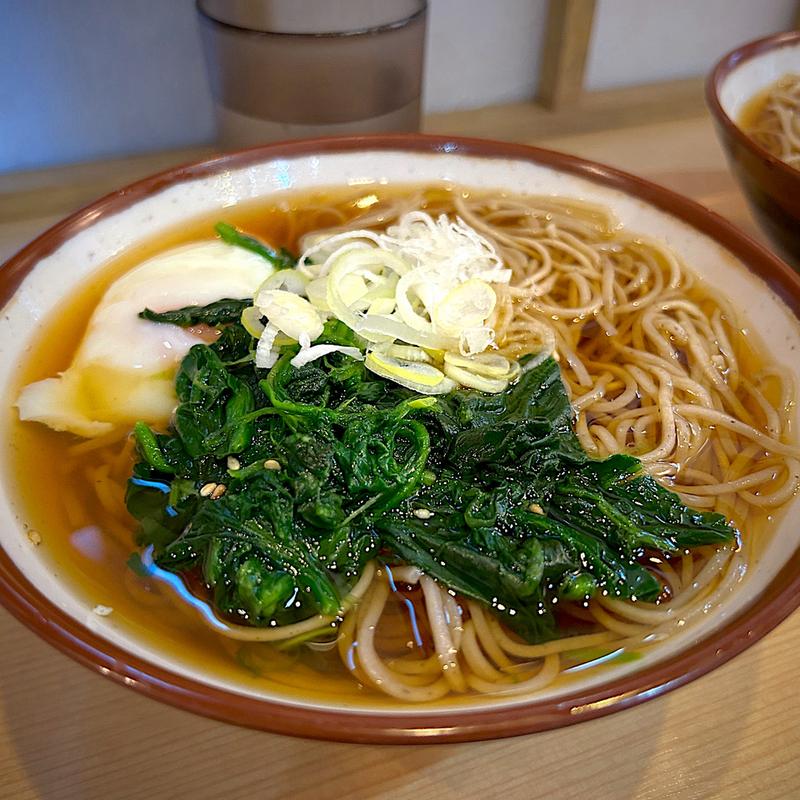 朝そば　温玉・ほうれん草(そばの神田東一屋 本店 )