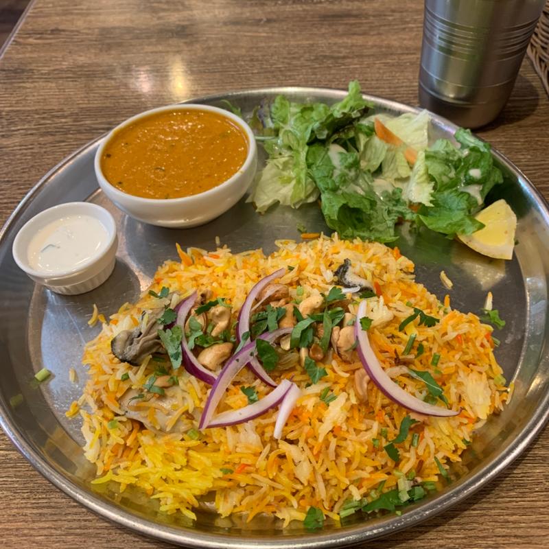 牡蠣ビリヤニ(スルエシー)