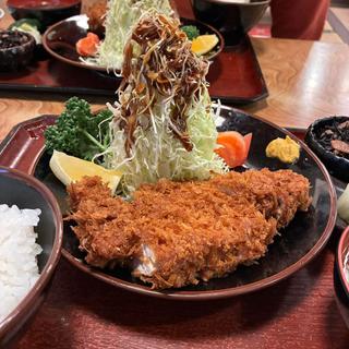 スタミナカツ定食 ニンニク(とんまる)