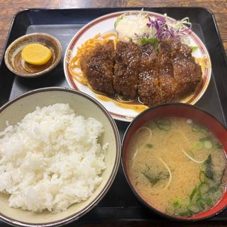 トンカツ定食