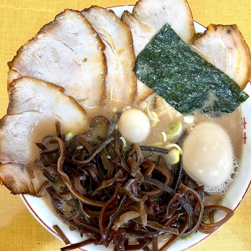 チャーシューメン 味玉 木耳(うまいヨ ゆうちゃんラーメン)