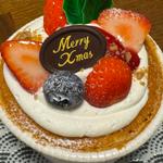 いちごのミニデコレーションケーキ