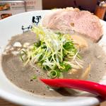 豚骨魚介らーめん味玉入り(らーめん 伊藝 （ラーメン イゲイ）)