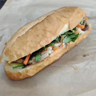 豚肉レモングラス焼きバインミー(EBISU BANH MI BAKERY)