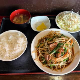 ニラレバ定食