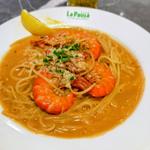 海老のビスクスープパスタ(ラパウザ 馬車道店)