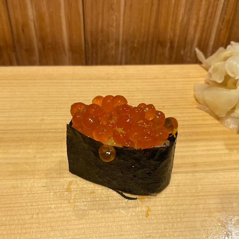 いくら(鮨屋とんぼ 栄店)