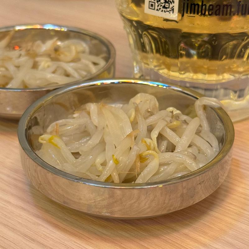 お通し(餃子のかっちゃん)