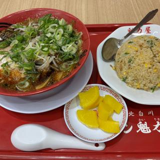 京都漆黒醤油ラーメンと焼きめし(ラーメン魁力屋 イオンモール岡崎店)