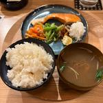 シャケ定食