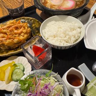 味噌煮込みうどん(門前屋さくらとはな)