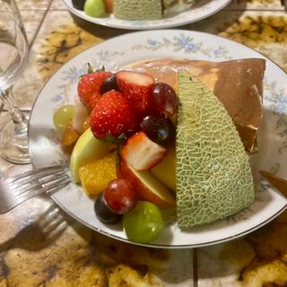 季節のフルーツクレープ