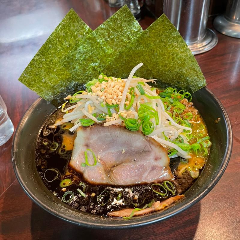 辛味噌ラーメン、もやし(なんつッ亭 川崎店)