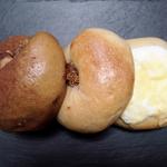 カフェマロンティラミスベーグル、イチジクとクルミベーグル、エビグラタンベーグル(土曜と日曜とソフトクリームとベーグル)