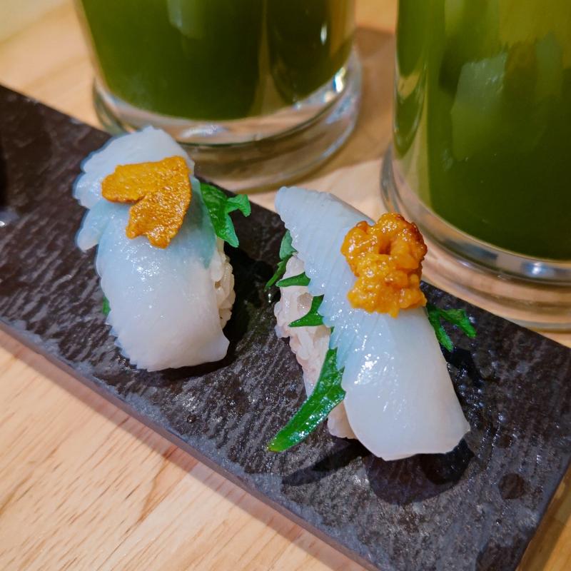 塩雲丹とイカ(鮨・酒・肴 杉玉 大船)